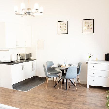 Apartment Wiesbaden Mitte, Zentral Am Park, Congresscenter 5 Min, Bahnhof 10Min Екстериор снимка